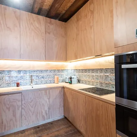 Heart Of Private With Balcony Guest house